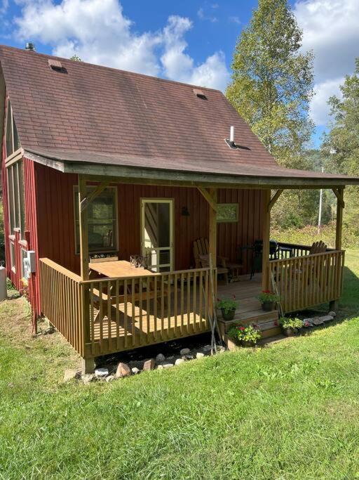 Secluded Cabin On Red Haven Farm Ирвайн Экстерьер фото